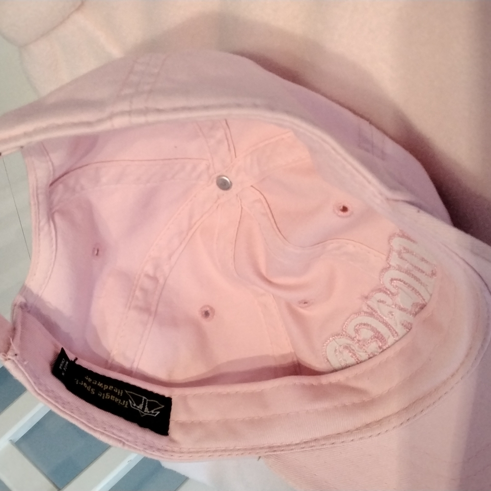 Ladies fleece jacket and baseball cap in pink - Picture 12 of 13